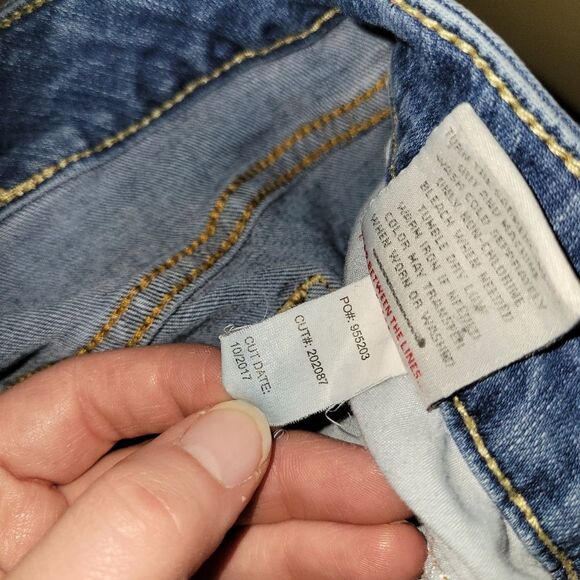 Torrid Girlfriend High Rise Jeans 18 - Picture 11 of 12